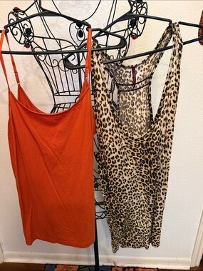 💋💋💋3 for 12$💋💋💋Women’s Leopard and Rust Tank Bundle